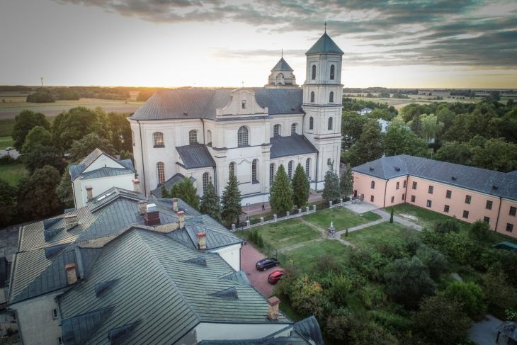 Pielgrzymka Kół Żywego Różańca do Sanktuarium Matki Bożej w Różanymstoku